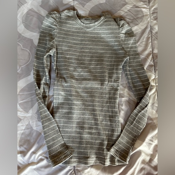 Grey shirt with white strips - Picture 1 of 1